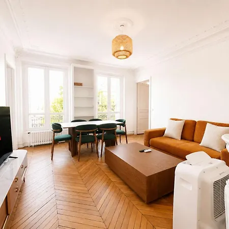 10 Spacious 2 Bedroom With Netflix Apartment *